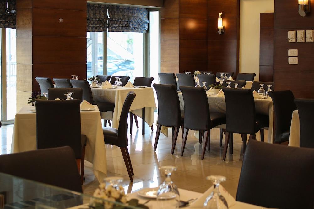 Retaj Hotel Amman Eksteriør billede