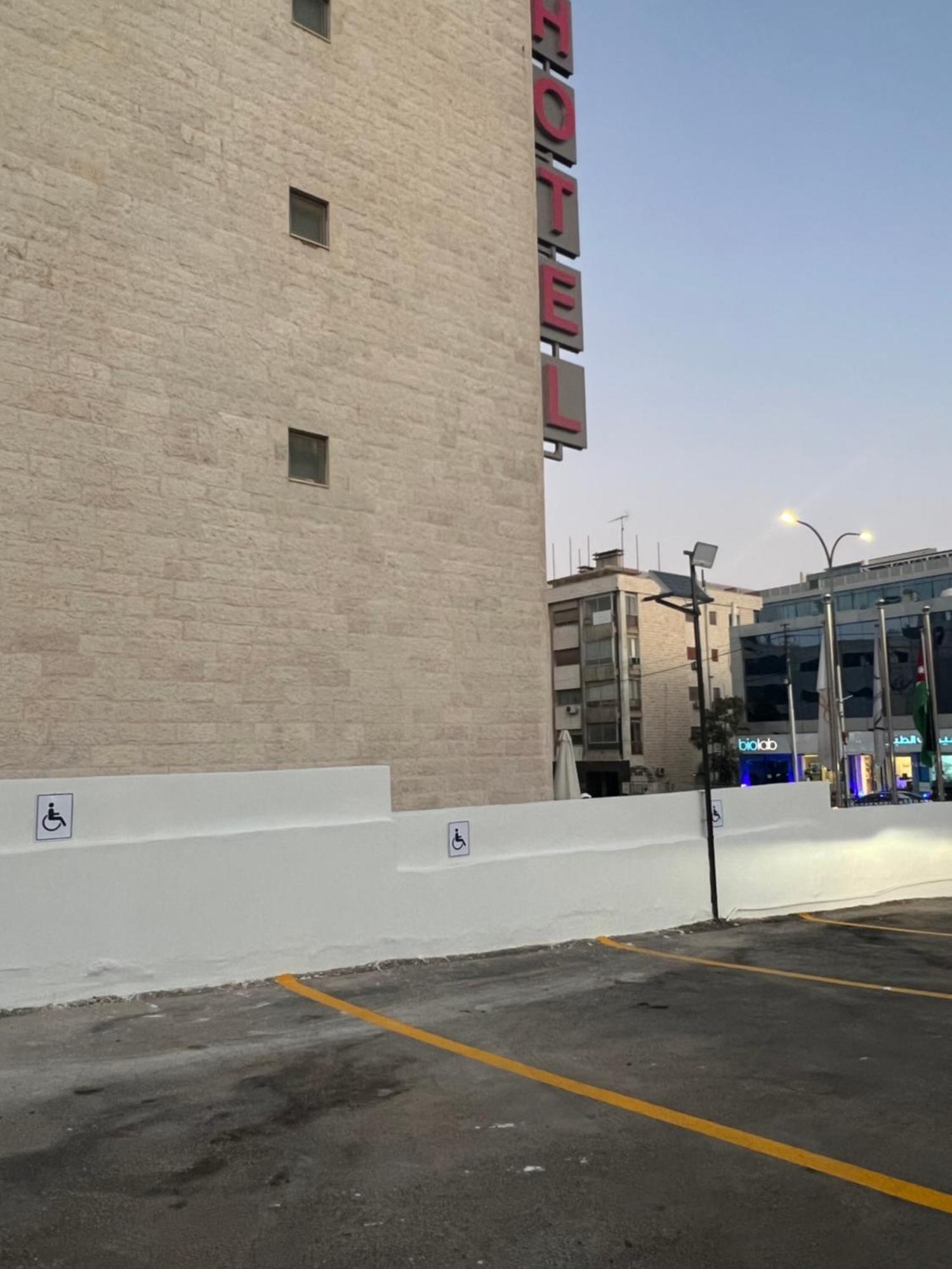 Retaj Hotel Amman Eksteriør billede
