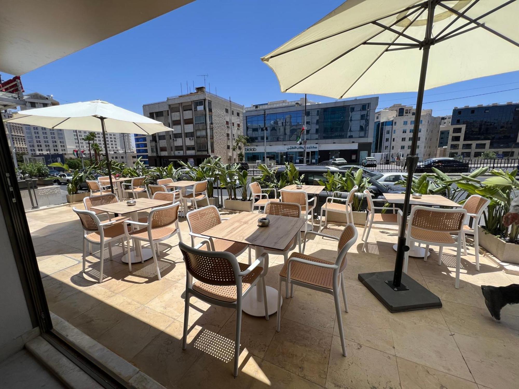 Retaj Hotel Amman Eksteriør billede